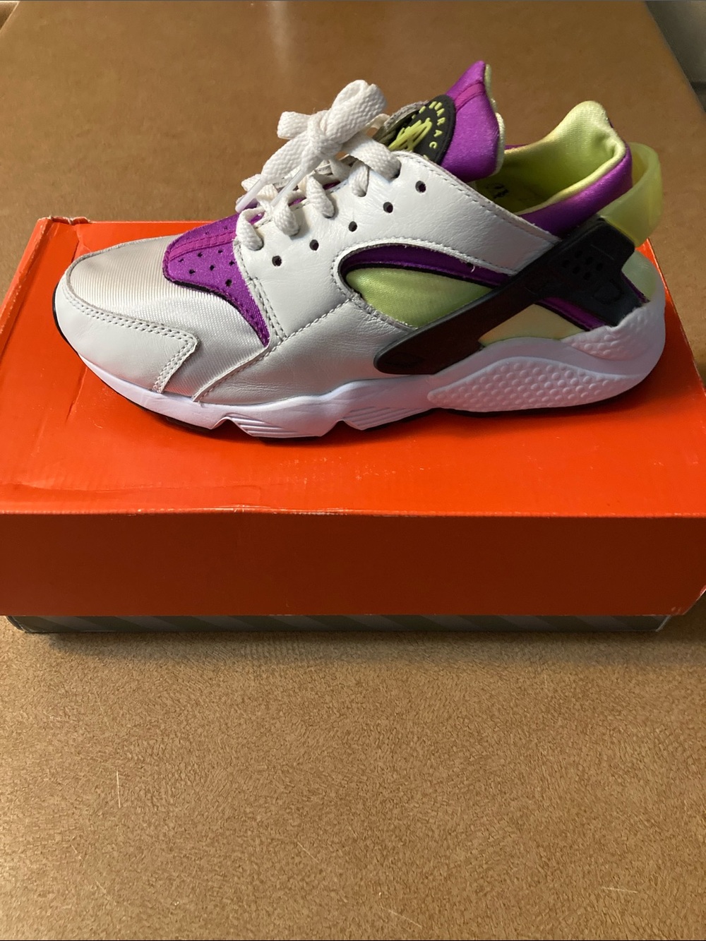 Nike Kids White Purple Lime Huarache-Style Sneakers